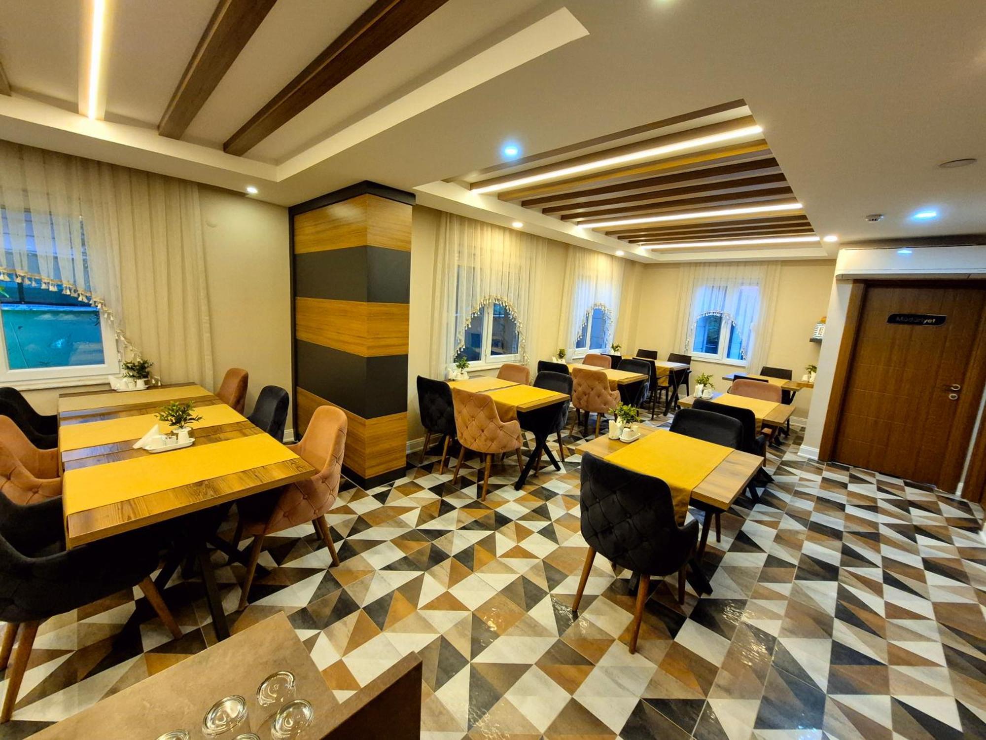 Toprak Apart Otel Antalia Esterno foto