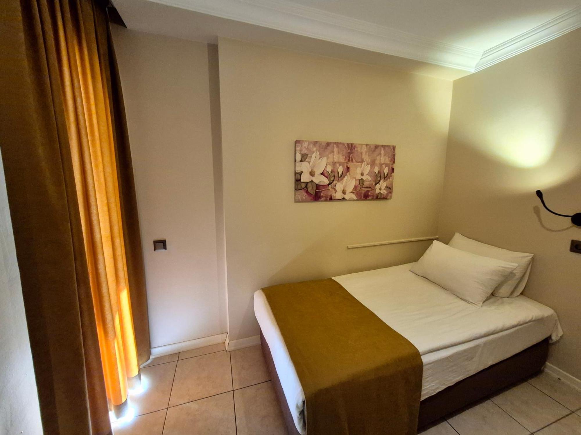 Toprak Apart Otel Antalia Esterno foto